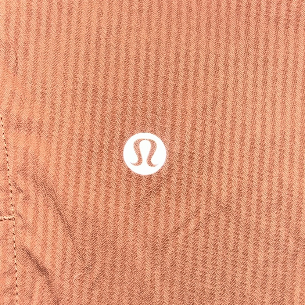 Lululemon Dance Studio Mid-Rise Crop 25", Size 2 - Picture 10 of 10